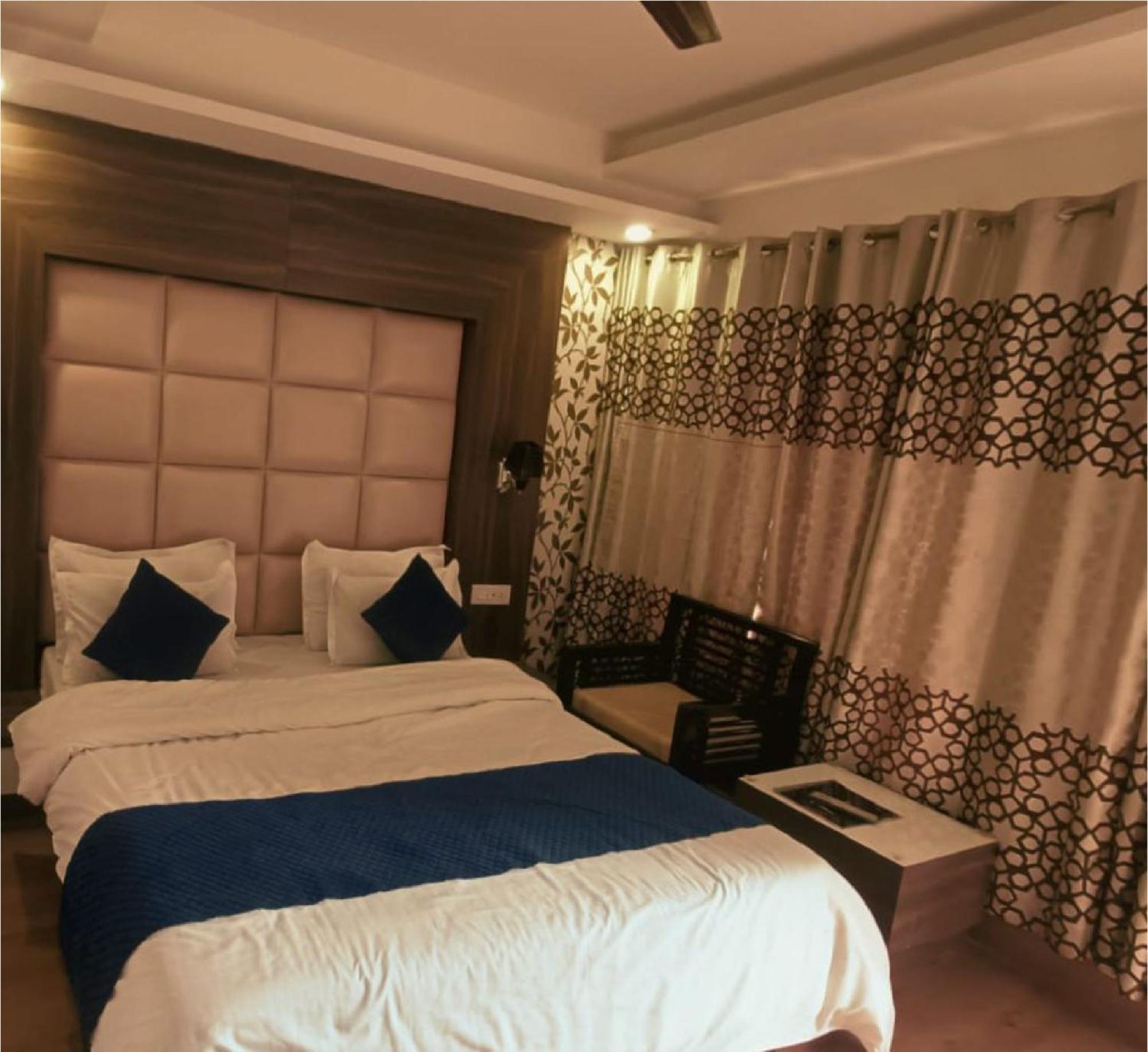 Hotel Wild Rose - Dalhousie Eksteriør billede
